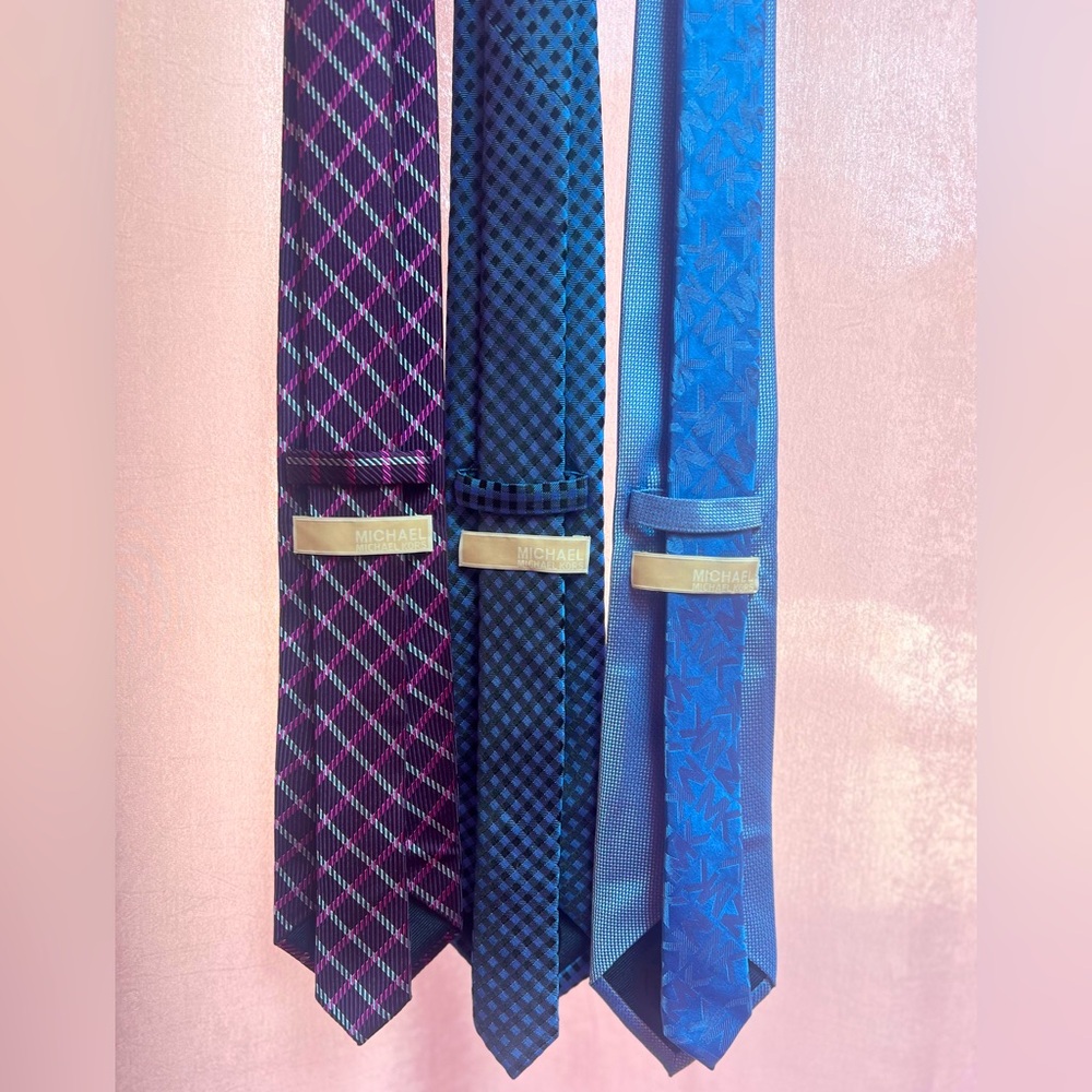 👔 Michael Kors set of 3 neck ties